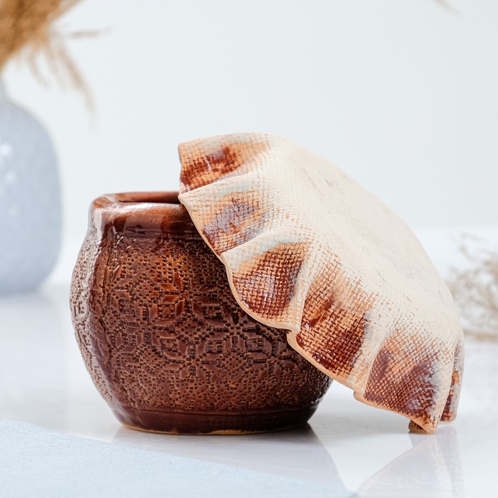 Горшок для запекания "Вышивка" коричневый с крышкой 0,6л
Горшок для запекания "Вышивка" коричневый с крышкой 0,6л