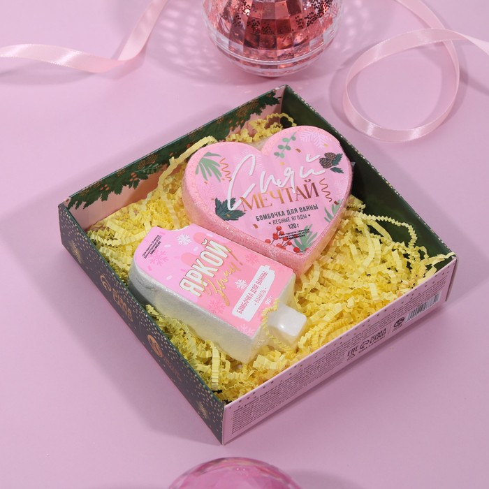 Набор для ванны "Сказочного года!": бомбочка в форме эскимо, аромат ваниль, бомбочка в форме сердца, аромат лесные ягоды
Набор для ванны "Сказочного года!": бомбочка в форме эскимо, аромат ваниль, бомбочка в форме сердца, аромат лесные ягоды