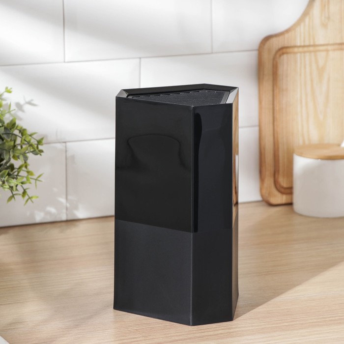 Подставка для ножей с наполнителем Blackie, 22,5×14 см, треугольная, цвет чёрный
Подставка для ножей с наполнителем Blackie, 22,5×14 см, треугольная, цвет чёрный
