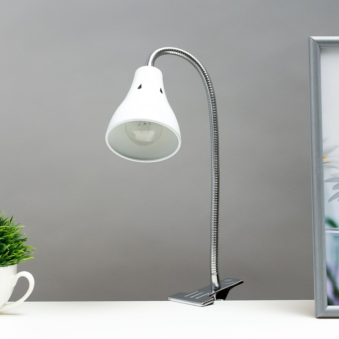 Настольная лампа 16670/1WT E27 40Вт белый 11х9х39 см
Настольная лампа 16670/1WT E27 40Вт белый 11х9х39 см