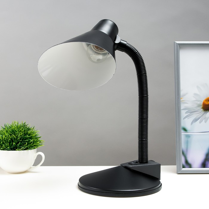 Настольная лампа 16672/1BK E27 40Вт черный 19х17х40 см
Настольная лампа 16672/1BK E27 40Вт черный 19х17х40 см