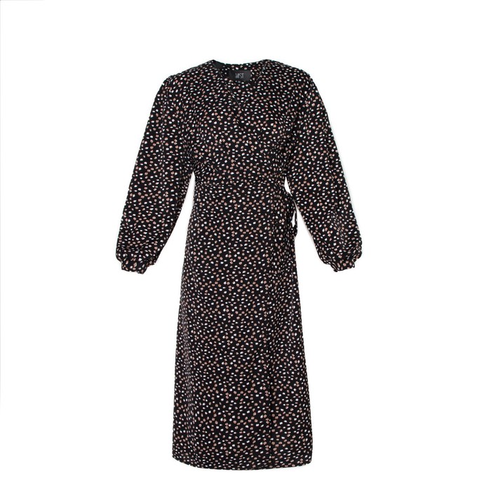 Платье женское MIST, plus-size, р.52, черный 
Платье женское MIST, plus-size, р.52, черный
