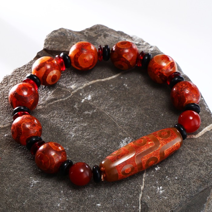 Браслет "Бусина Дзи" кольца, цвет бежево-коричневый, d=7см
Браслет "Бусина Дзи" кольца, цвет бежево-коричневый, d=7см