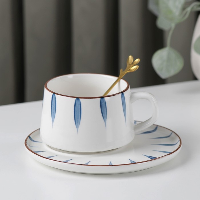 Чайная пара «Взмах», 280 мл, блюдце, ложка
Чайная пара «Взмах», 280 мл, блюдце, ложка