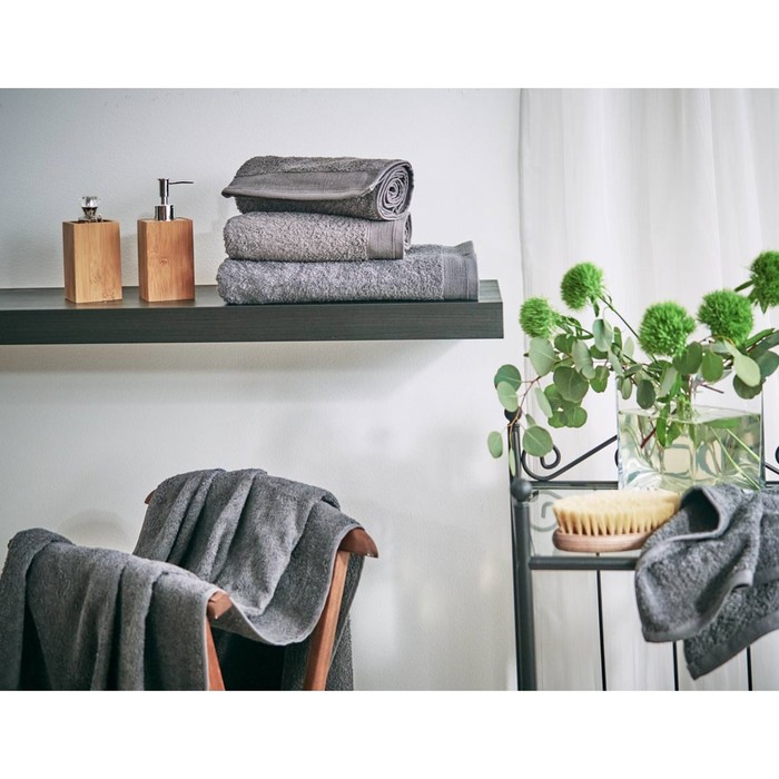 Набор махровых полотенец Graphite, размер 30х50 см, 50х100 см, цвет серый
Набор махровых полотенец Graphite, размер 30х50 см, 50х100 см, цвет серый