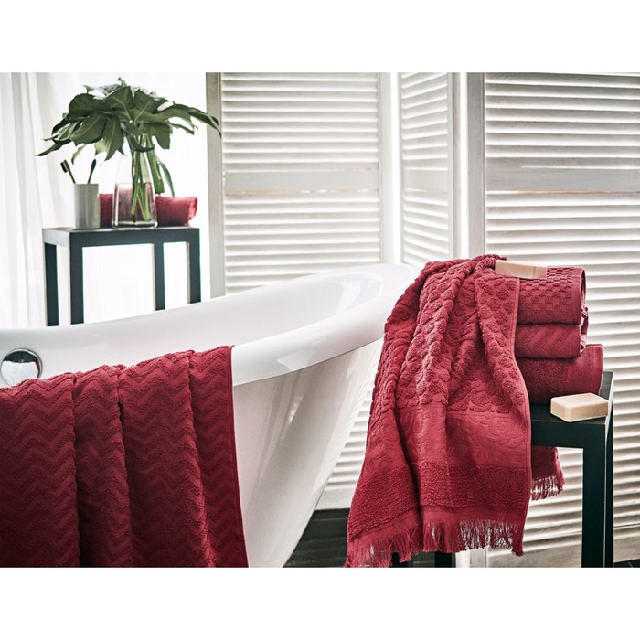 Набор махровых полотенец Ruby, размер 50х90 см, 70х130 см, цвет красный
Набор махровых полотенец Ruby, размер 50х90 см, 70х130 см, цвет красный