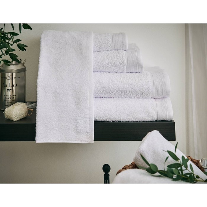 Набор махровых полотенец White, размер 30х50 см, 50х100 см, цвет белый
Набор махровых полотенец White, размер 30х50 см, 50х100 см, цвет белый