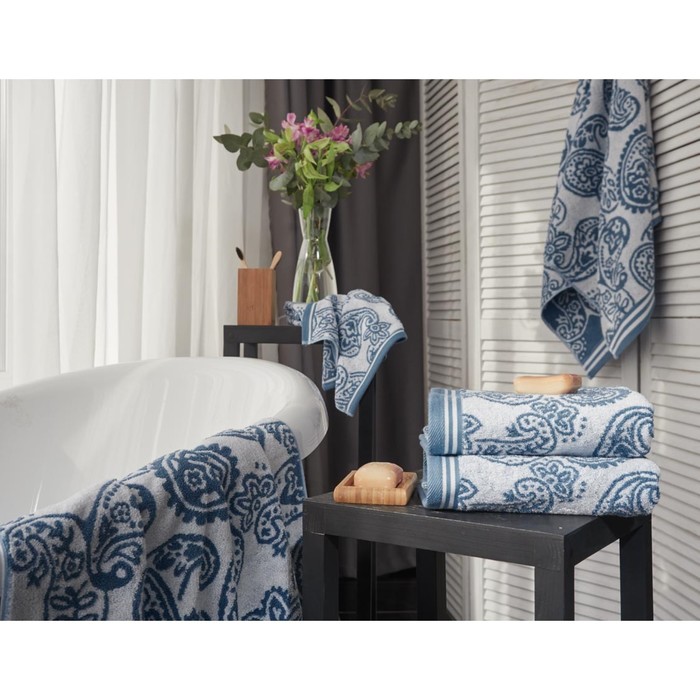 Полотенце махровое Persia blue, размер 30х50 см, цвет голубой
Полотенце махровое Persia blue, размер 30х50 см, цвет голубой