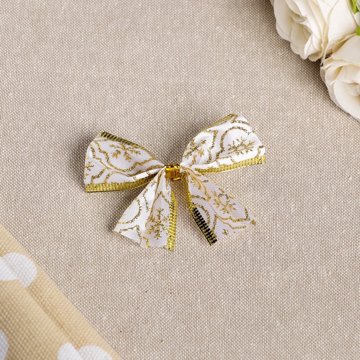 Бант праздничный "Фантазия", золотистый, 8 х 7 см
Бант праздничный "Фантазия", золотистый, 8 х 7 см