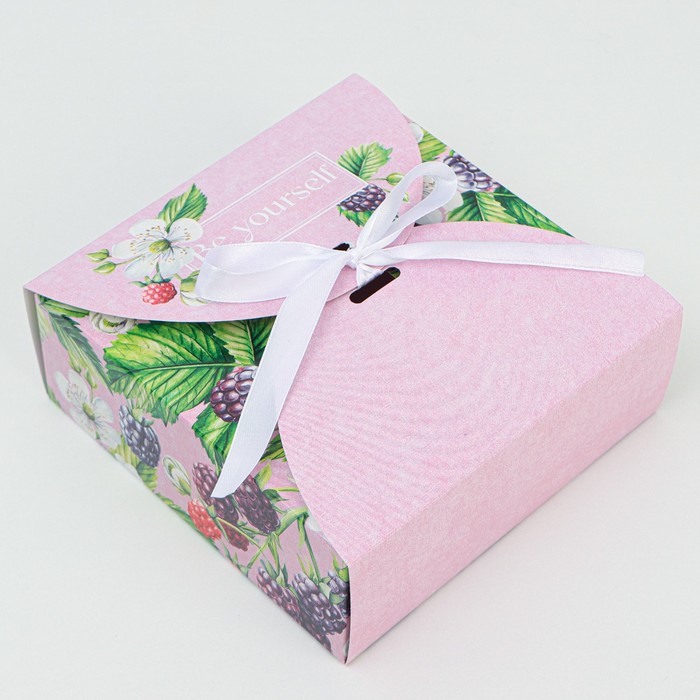 Коробка сборная «Цветы», 16 × 16 × 6 см
Коробка сборная «Цветы», 16 × 16 × 6 см