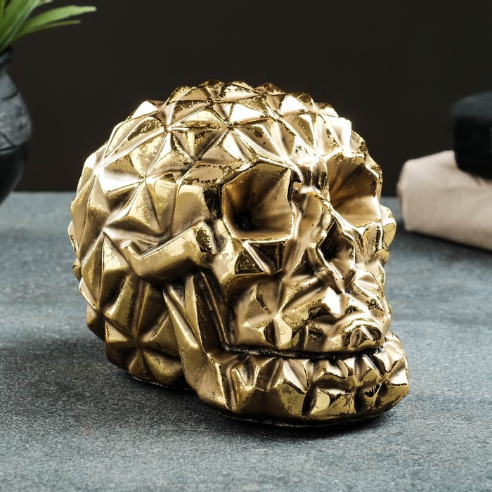 Фигура "Череп" 16х12х12 см, бронза с позолотой
Фигура "Череп" 16х12х12 см, бронза с позолотой