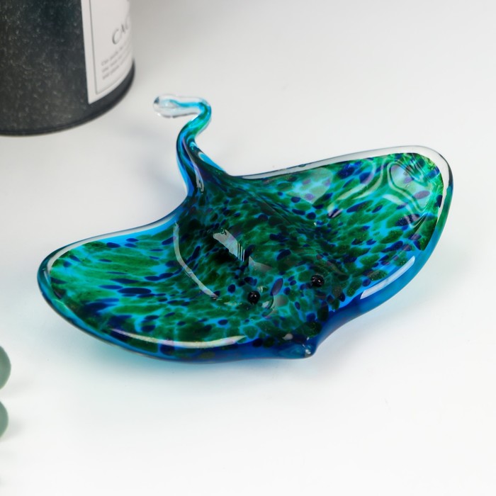 Сувенир стекло "Яркий скат" под муранское стекло 4.4х17х15.5 см
Сувенир стекло "Яркий скат" под муранское стекло 4.4х17х15.5 см