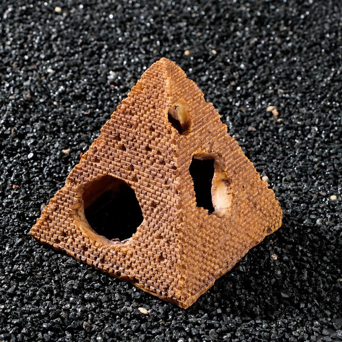 Декор для аквариума "Пирамида большая", 11,5 х 11,5 х 12 см
Декор для аквариума "Пирамида большая", 11,5 х 11,5 х 12 см