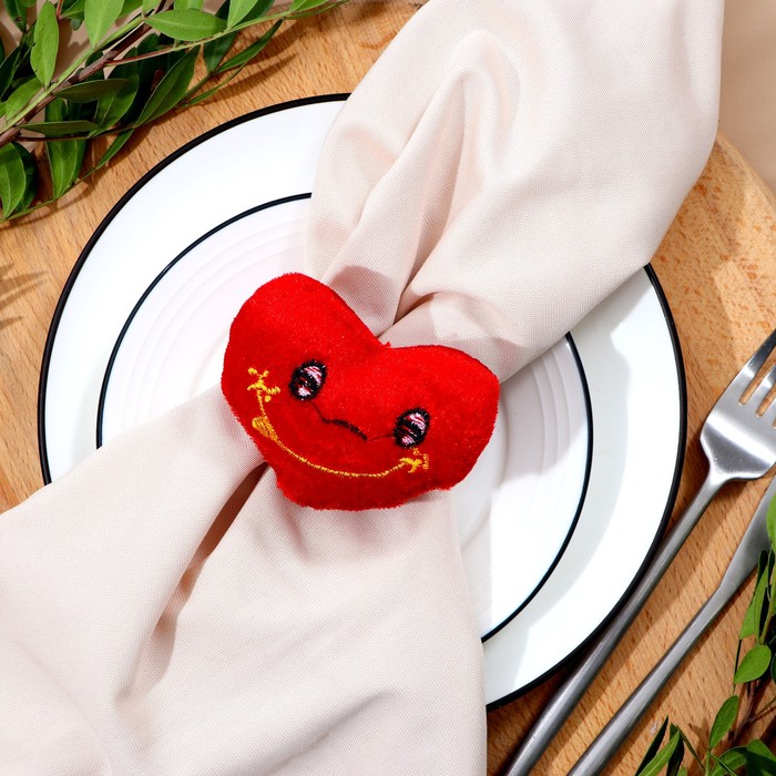 Кольцо для салфеток «Сердце»
Кольцо для салфеток «Сердце»