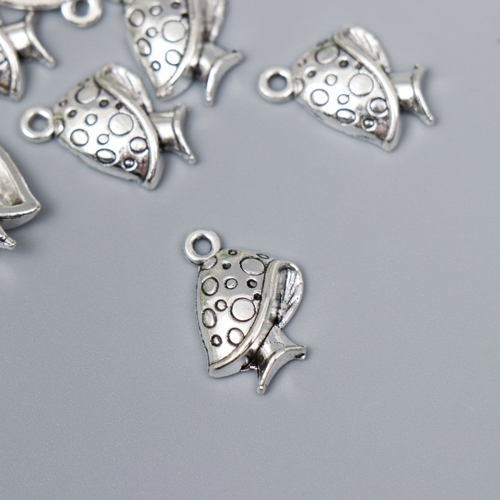 Декор для творчества металл "Мухомор" серебро G139B695 1,9х1,5 см
Декор для творчества металл "Мухомор" серебро G139B695 1,9х1,5 см