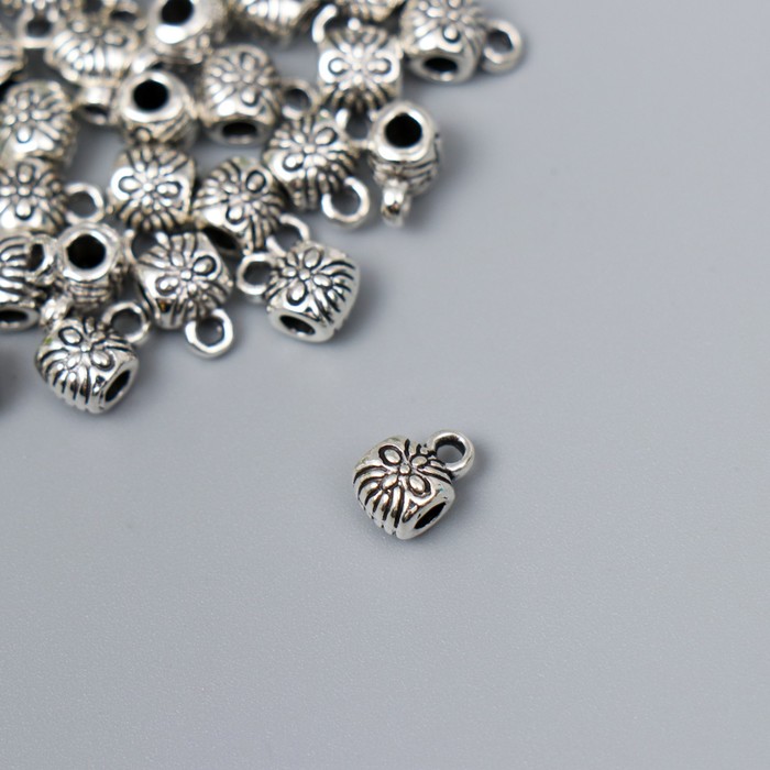 Бейл (держатель д/кулона) металл д/творчества "Узор" серебро G058B867 набор 30 шт 0,9х0,6 см
Бейл (держатель д/кулона) металл д/творчества "Узор" серебро G058B867 набор 30 шт 0,9х0,6 см