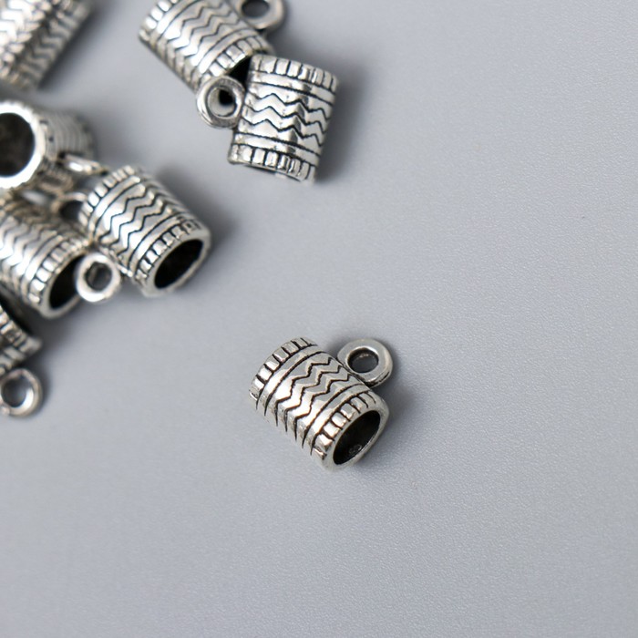 Бейл (держатель д/кулона) металл д/творчества "Песчаная буря" серебро G118B520 1,1х0,9 см
Бейл (держатель д/кулона) металл д/творчества "Песчаная буря" серебро G118B520 1,1х0,9 см