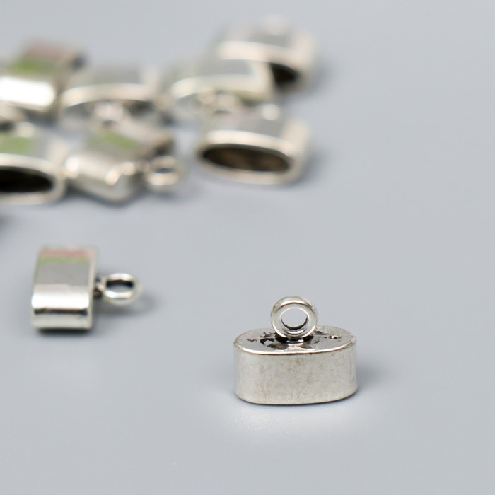 Концевик металл для творчества "Лаконичность" серебро G108B758 1х1,1 см
Концевик металл для творчества "Лаконичность" серебро G108B758 1х1,1 см