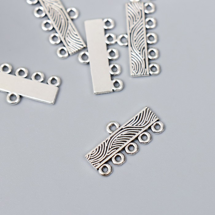 Коннектор для творчества металл 6 ушек "Зыбучие пески" серебро G097B776 1х2,1 см
Коннектор для творчества металл 6 ушек "Зыбучие пески" серебро G097B776 1х2,1 см