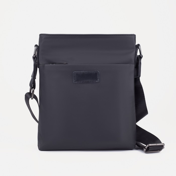 Сумка на молнии, 2 наружных кармана, водонепроницаемая, цвет чёрный
Сумка на молнии, 2 наружных кармана, водонепроницаемая, цвет чёрный