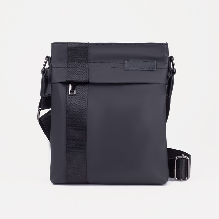 Сумка на молнии, 2 наружных кармана, водонепроницаемая, цвет чёрный
Сумка на молнии, 2 наружных кармана, водонепроницаемая, цвет чёрный