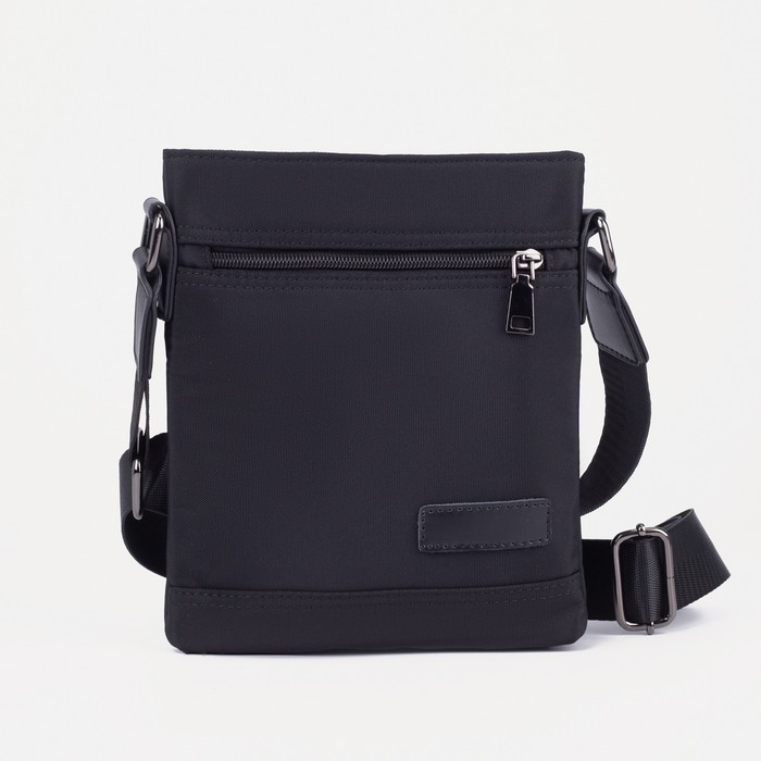 Сумка на молнии, 2 наружных кармана, цвет чёрный
Сумка на молнии, 2 наружных кармана, цвет чёрный