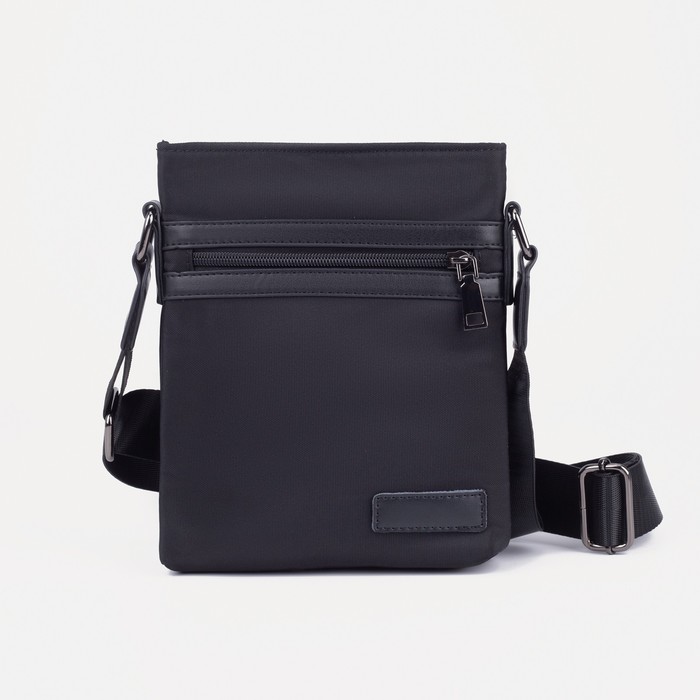 Сумка на молнии, 2 наружных кармана, цвет чёрный
Сумка на молнии, 2 наружных кармана, цвет чёрный