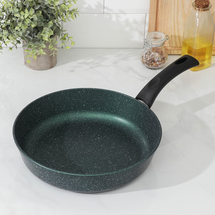 Сковорода «Каменная», d=28 см, антипригарное покрытие, пластиковая ручка, цвет зелёный
Сковорода «Каменная», d=28 см, антипригарное покрытие, пластиковая ручка, цвет зелёный