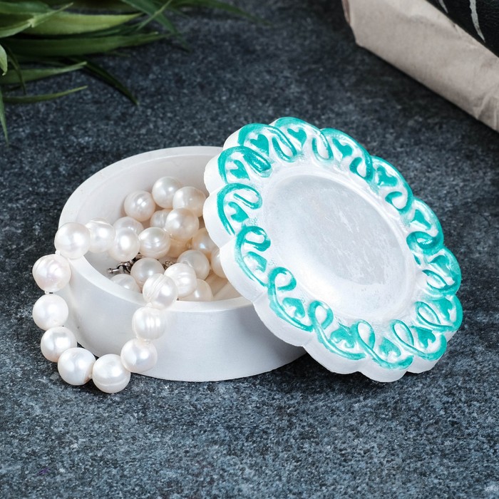 Шкатулка с крышкой "Ажурная" перламутровый, 9х3см
Шкатулка с крышкой "Ажурная" перламутровый, 9х3см