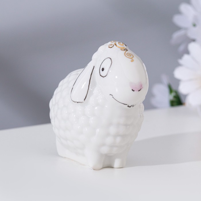 Сувенир "Барашек", высота 7,5 см, фарфор
Сувенир "Барашек", высота 7,5 см, фарфор