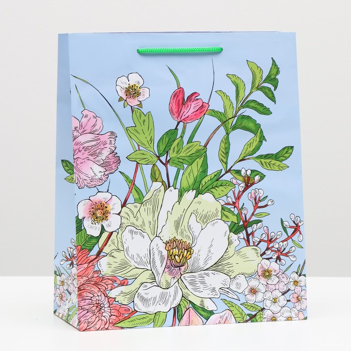 Пакет подарочный "Цветы луговые" 26 х 32 х 12 см
Пакет подарочный "Цветы луговые" 26 х 32 х 12 см