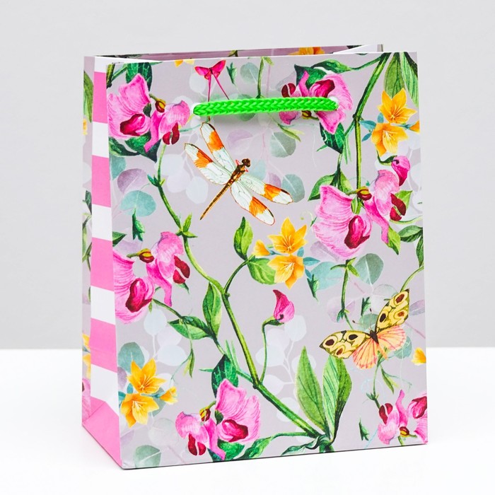 Пакет подарочный "Весеннее утро"11,5 х 14,5 х 6,5 см
Пакет подарочный "Весеннее утро"11,5 х 14,5 х 6,5 см