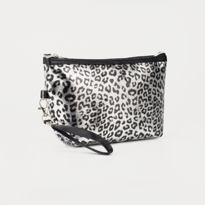 Косметичка на молнии, цвет серебряный
Косметичка на молнии, цвет серебряный