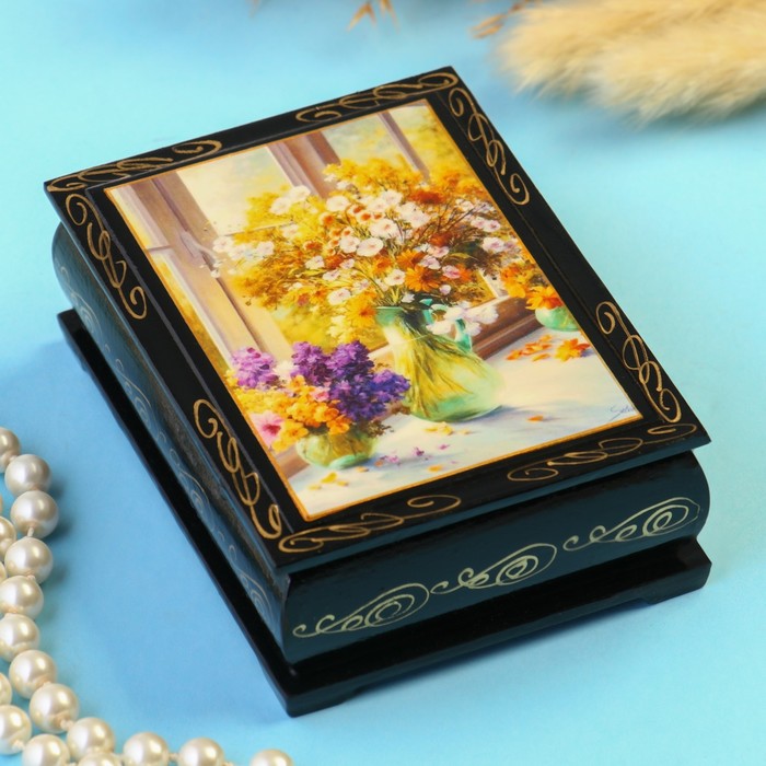 Шкатулка "Цветы в вазе" , 8х10 см , лаковая миниатюра
Шкатулка "Цветы в вазе" , 8х10 см , лаковая миниатюра