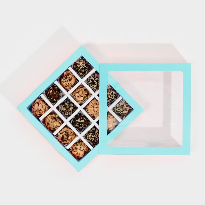 Коробка под 16 конфет с ячейками «Голубая» 17,7 х 17,7 х 3,8 см
Коробка под 16 конфет с ячейками «Голубая» 17,7 х 17,7 х 3,8 см