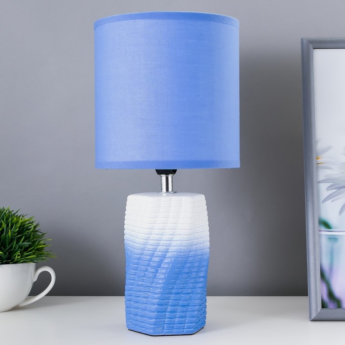 Настольная лампа 16578/1BL E14 40Вт бело-синий 15х15х31 см
Настольная лампа 16578/1BL E14 40Вт бело-синий 15х15х31 см