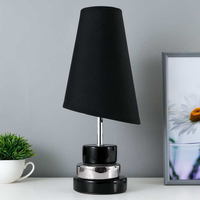Настольная лампа 16591/1BK E14 40Вт черно-серебряный 18х18х41,5 см
Настольная лампа 16591/1BK E14 40Вт черно-серебряный 18х18х41,5 см