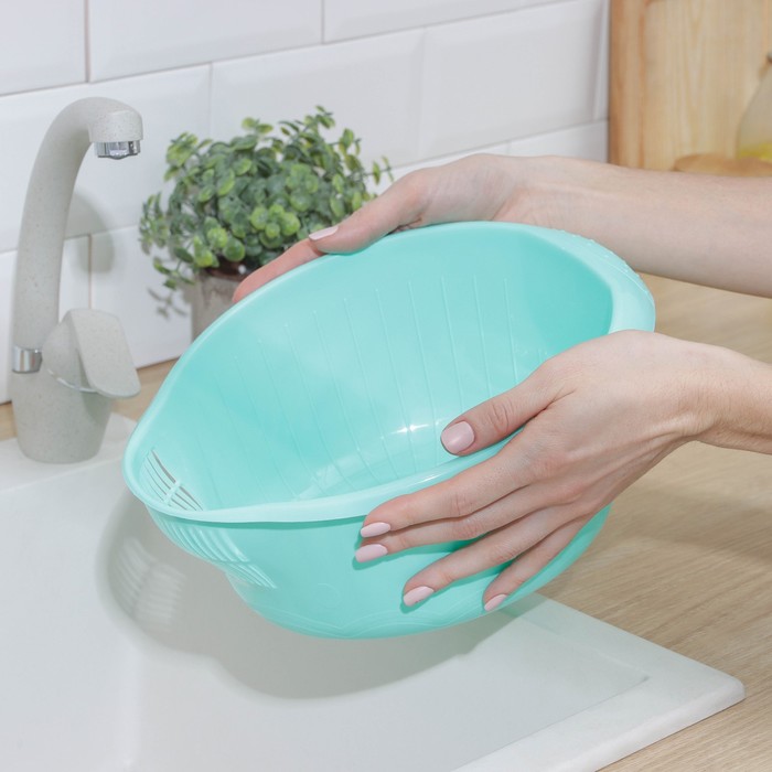 Миска-дуршлаг со сливом, 5 л, цвет МИКС
Миска-дуршлаг со сливом, 5 л, цвет МИКС