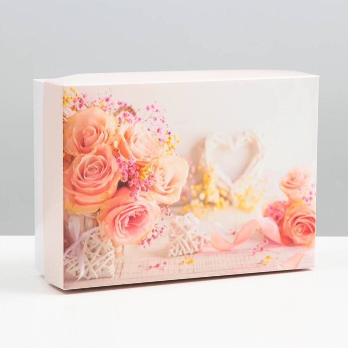Коробка подарочная, крышка-дно, сборная "Букет роз", 21 х 15 х 7 см
Коробка подарочная, крышка-дно, сборная "Букет роз", 21 х 15 х 7 см