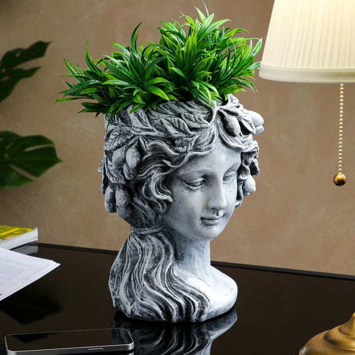 Фигурное кашпо "Голова", камень, 19х20х29 см, 3 л
Фигурное кашпо "Голова", камень, 19х20х29 см, 3 л