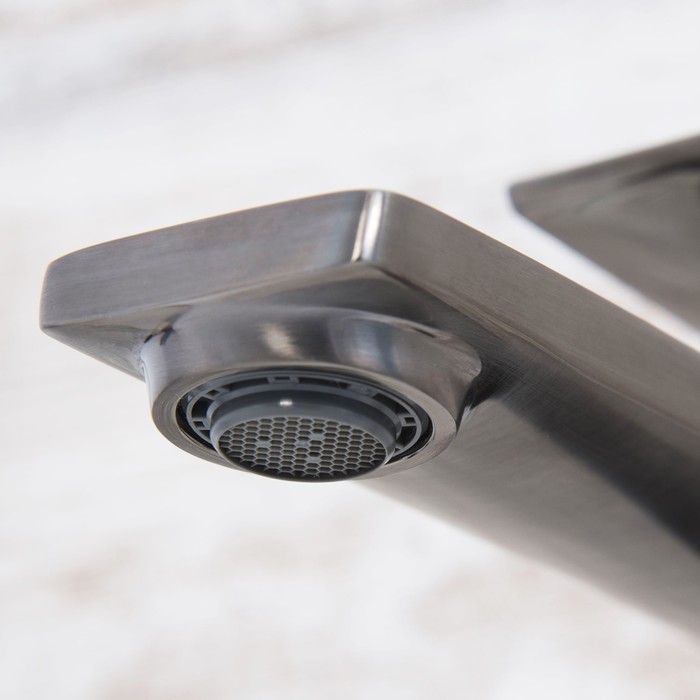 фото Смеситель для раковины wasserkraft wiese 8403н, однорычажный, излив 166 мм, оружейная сталь 757782