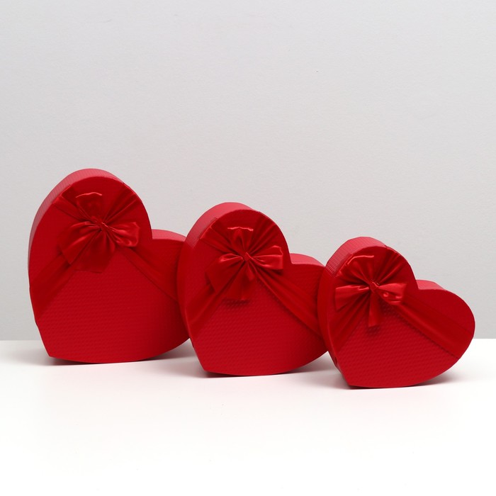 Набор коробок 3 в 1 "Сердце" 31х28х12-27х24х10.5-23х20х9 см
Набор коробок 3 в 1 "Сердце" 31х28х12-27х24х10.5-23х20х9 см