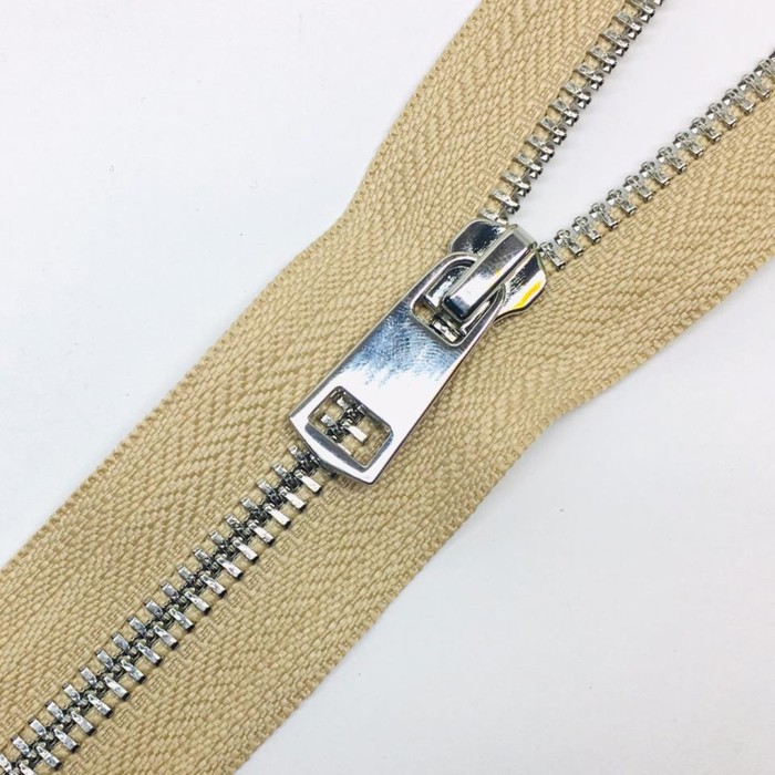 Молния металлическая, неразъемная №5ТТ, размер 18 см
Молния металлическая, неразъемная №5ТТ, размер 18 см