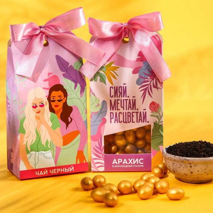 Набор «Сияй»: чай чёрный 50 г., арахис в шоколадной глазури 100 г. 
Набор «Сияй»: чай чёрный 50 г., арахис в шоколадной глазури 100 г.