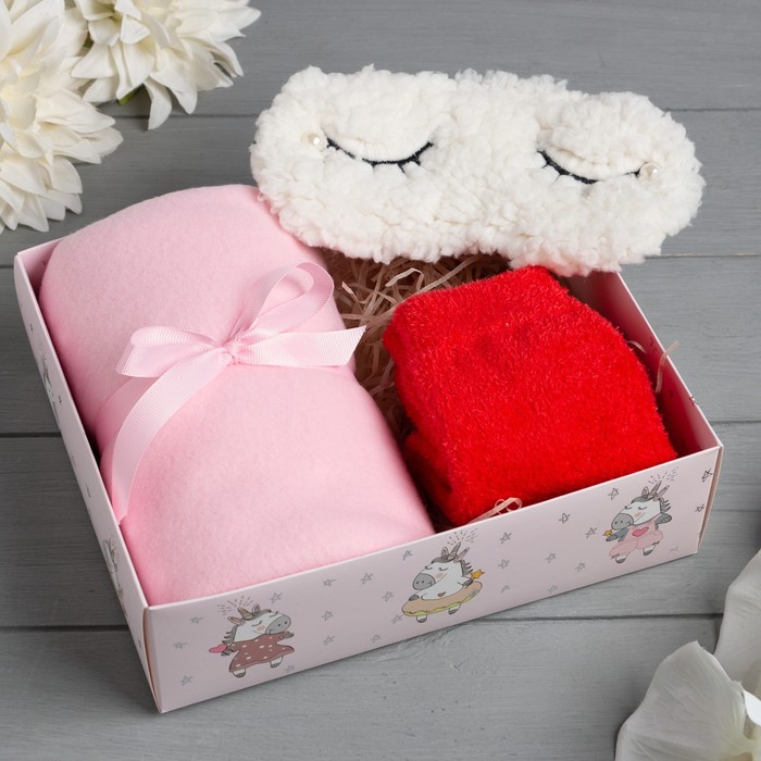 Подарочный набор LoveLife "Глазки" плед, маска, носки
Подарочный набор LoveLife "Глазки" плед, маска, носки