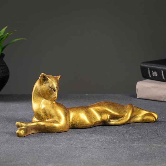 Фигура "Багира лежит" золото, 28х8х11см
Фигура "Багира лежит" золото, 28х8х11см