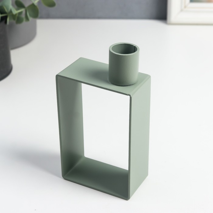 Подсвечник металл на 1 свечу "Строгие линии" свеча d=2 см серо-зелёный 13,5х4х7,2 см
Подсвечник металл на 1 свечу "Строгие линии" свеча d=2 см серо-зелёный 13,5х4х7,2 см
