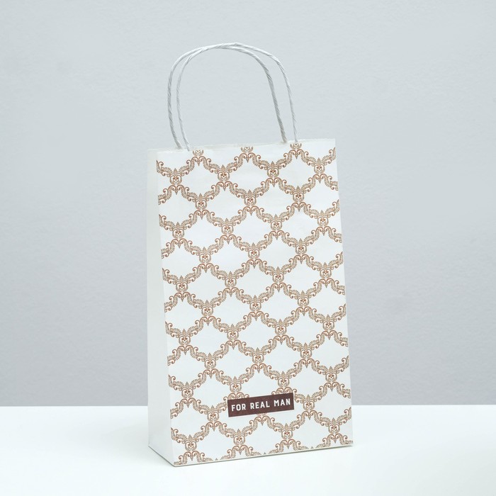 Пакет подарочный "Золотой орнамент", крафт, 26.5 x 16.5 x 7 см
Пакет подарочный "Золотой орнамент", крафт, 26.5 x 16.5 x 7 см