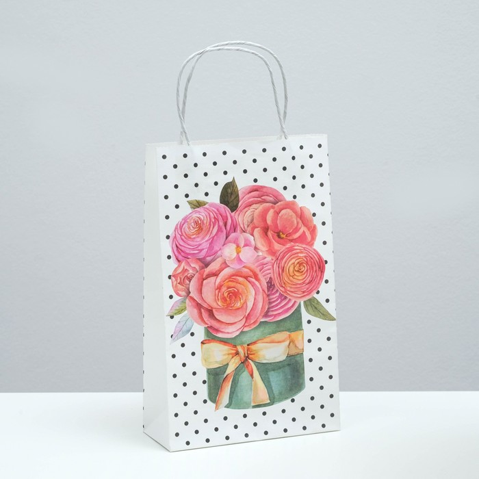Пакет подарочный "Нежный букет", крафт, 26.5 x 16.5 x 7 см
Пакет подарочный "Нежный букет", крафт, 26.5 x 16.5 x 7 см