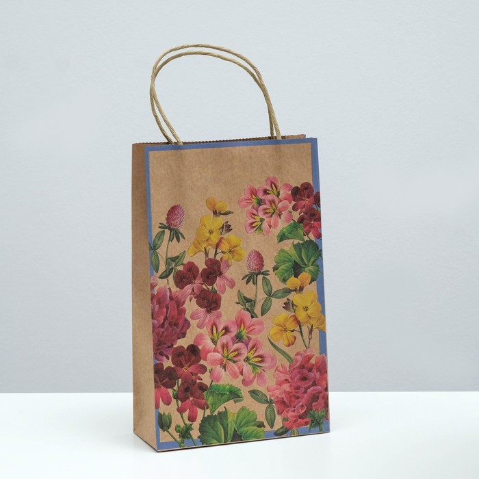 Пакет подарочный "Нежность полей", крафт, 26.5 x 16.5 x 7 см
Пакет подарочный "Нежность полей", крафт, 26.5 x 16.5 x 7 см